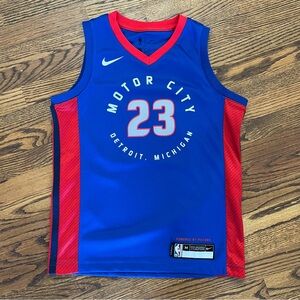 Nike NBA Detroit Pistons Blake Griffin No. 23 City Edition Jersey Kids M (10/12)